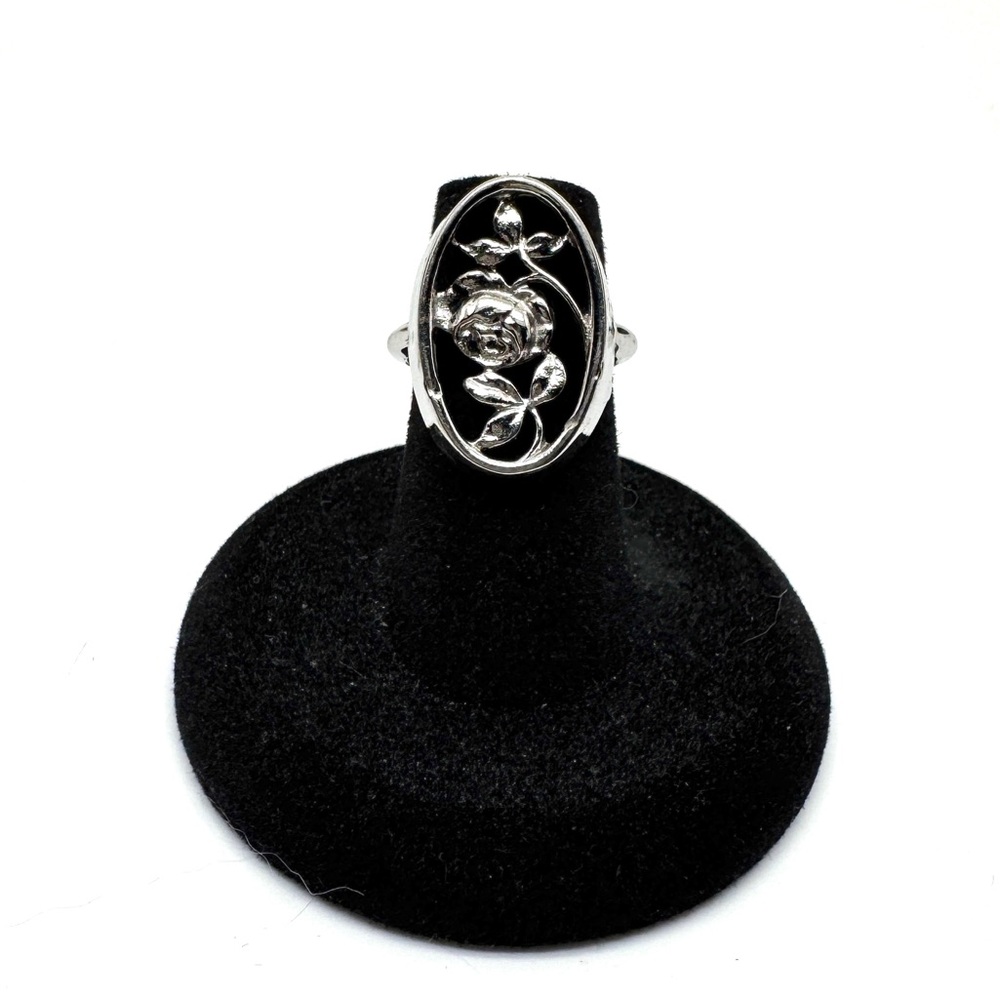 Vintage Avon Rosamonde Ring 1975 Silvertone Rose Filigree Oval Ring